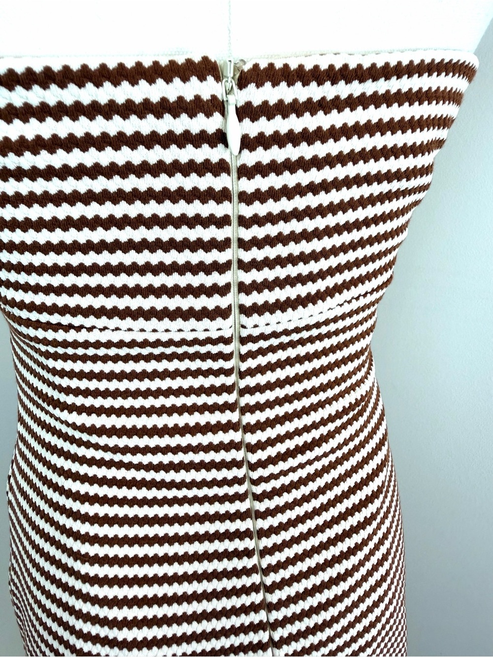 Amanda Uprichard Brown & Cream Striped Halter Dress Midi Has Stretch NWT Small - Picture 8 of 14